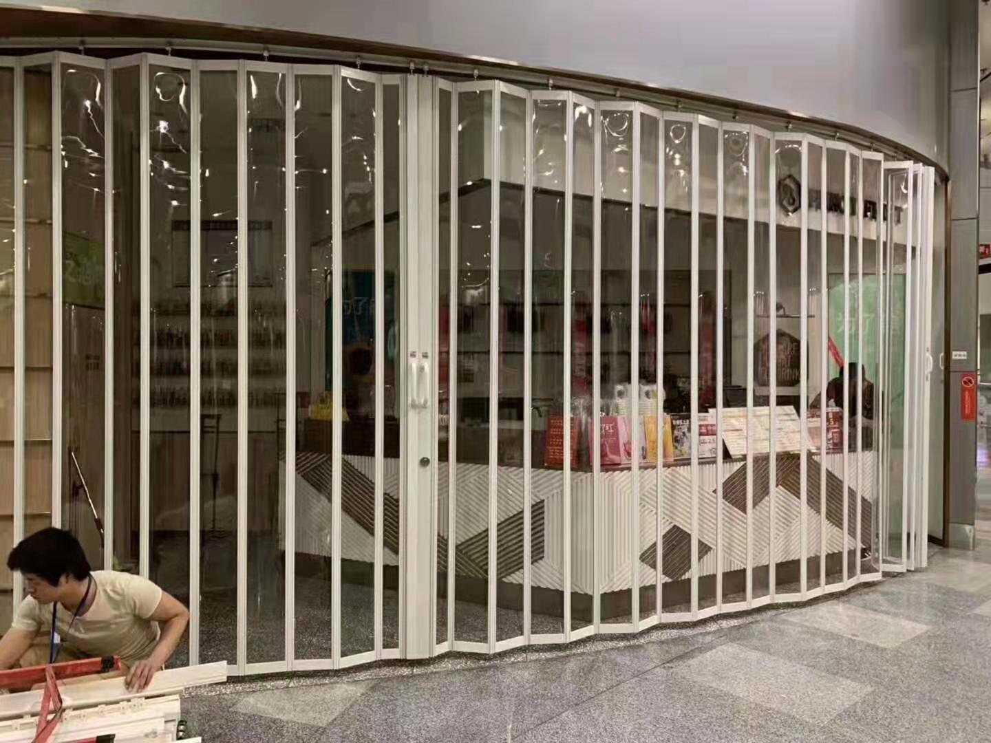 铝合金折叠门